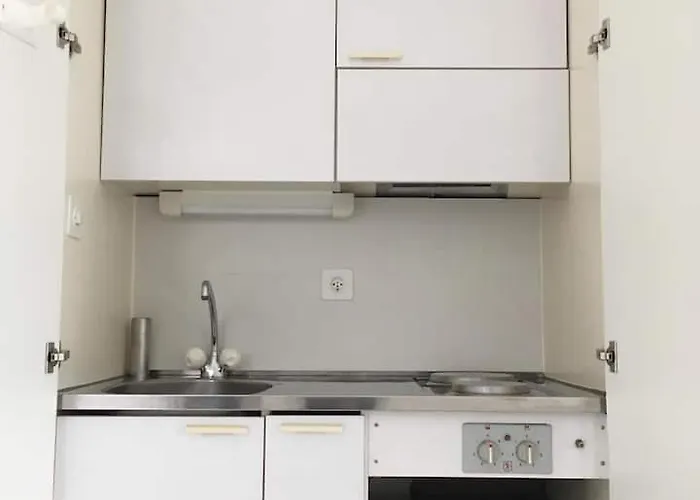 Leon Steps From Hb Station Διαμέρισμα *